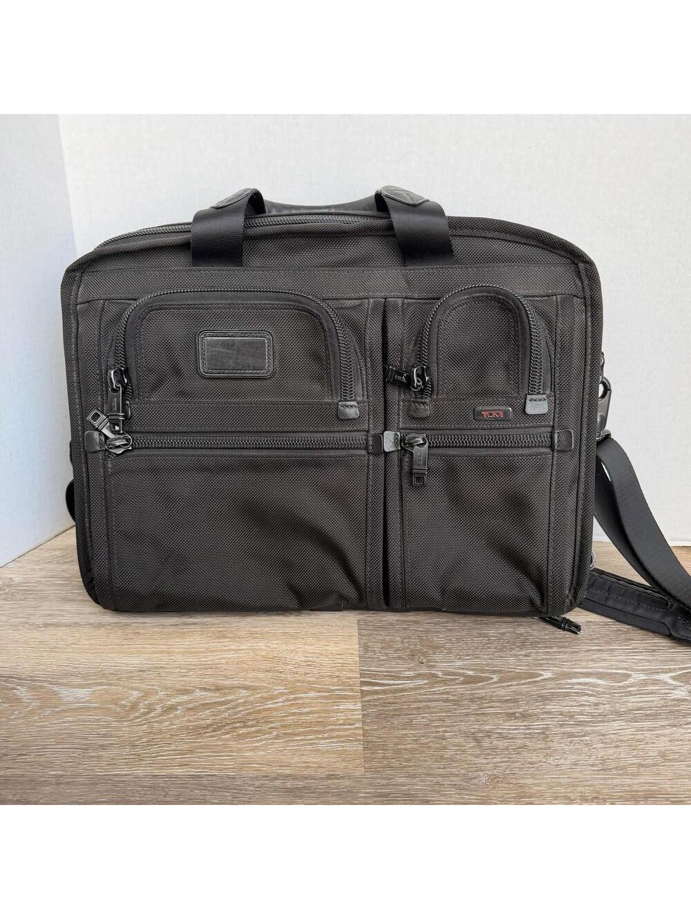 Tumi T-Pass Laptop Computer Briefcase 26145DH Black Nylon Shoulder Bag 15.5”